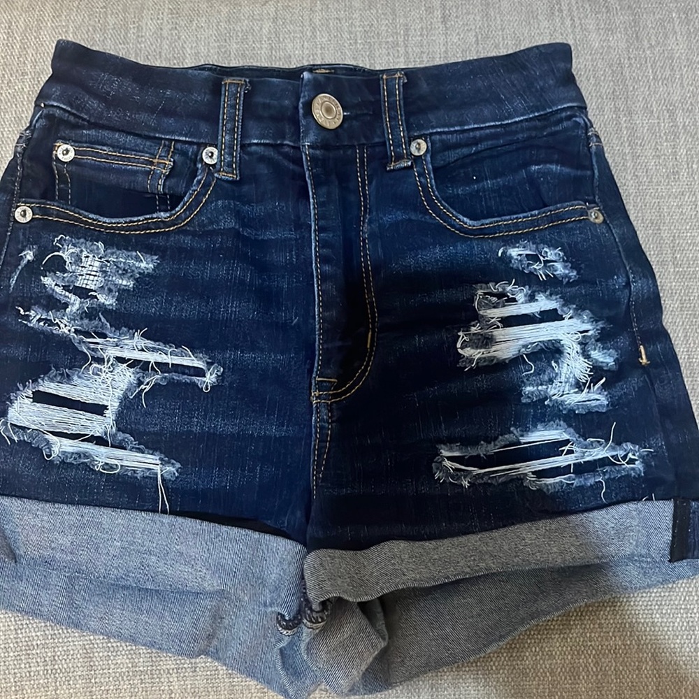 American Eagle Curvy Hi Rise Shortie shorts. Size 00. In great condition.